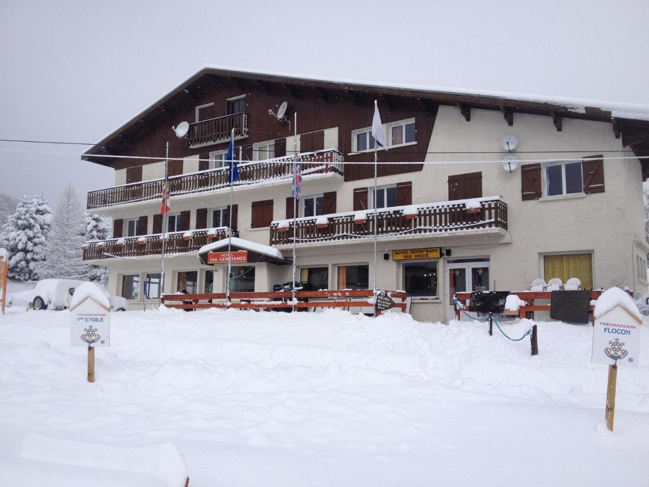 La Morte Hotel Les Gentianes מראה חיצוני תמונה